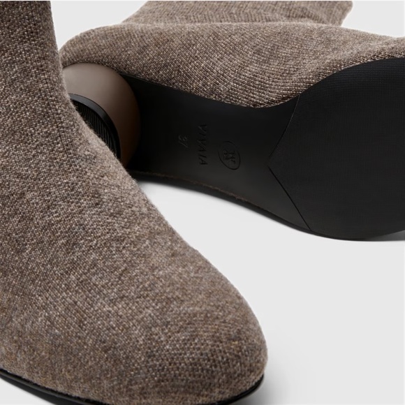 🤎NWT WOMENS VIVAIA ROUND TOE CHUNKY HEELED BOOTS IN BROWN SIZE 40 - Picture 5 of 15